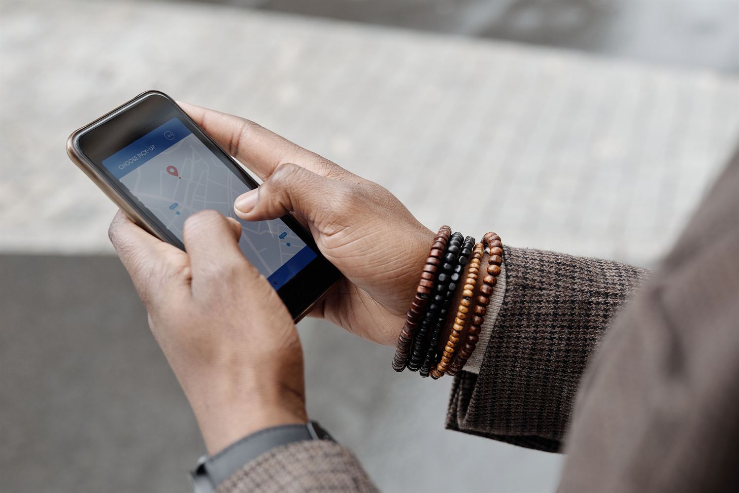 Customer searching for a local business on a smartphone